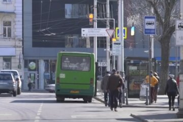 Харків, весна, вулиця, карантин, маршрутки, автобус