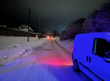 Детские забавы закончились трагично на Ровенщине, кадры: "Компания детей двигалась по краю проезжей части"