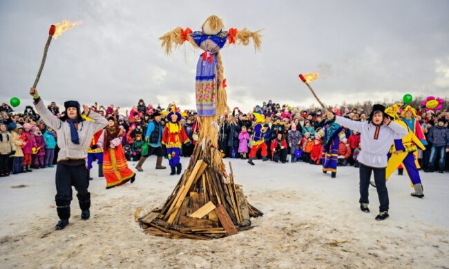 Конкурсы на Масленицу для взрослых