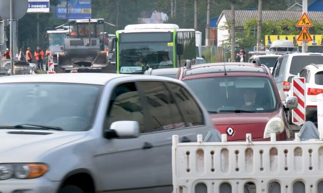 У Дніпрі перекриють рух транспорту