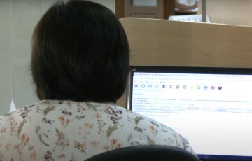 Грошова допомога для пенсіонерів з Донецької області