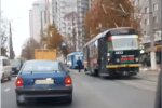 В Одессе трамвай с пассажирами попал в аварию из-за автохама, движение остановлено: видео с места ДТП