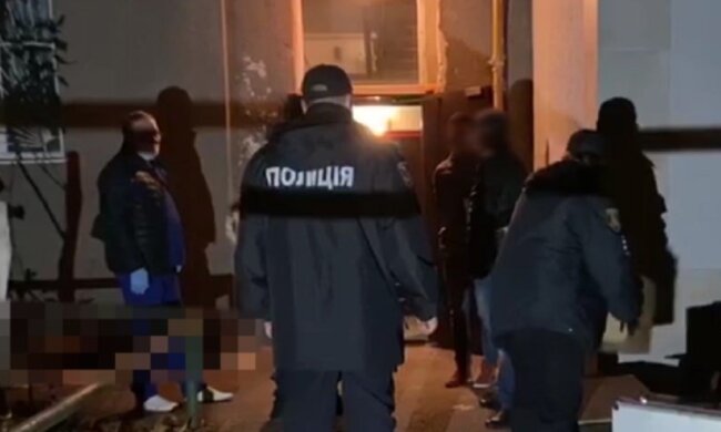 Під Одесою поліція виявила жінку, яка зникла напередодні, кадри: "прямо на автобусній зупинці"