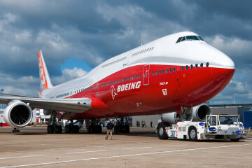 Boing-747-8