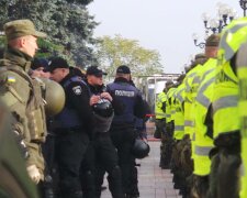 В центре Киева начался переполох накануне Объединительного собора: «стягивают полицию, есть задержанные», фото
