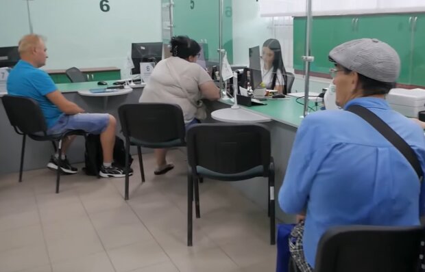 Доплати для пенсіонерів понад основні виплати: хто у Полтавській області може отримати більше грошей
