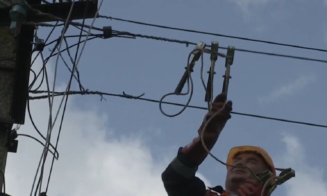 Графіки відключення світла у Київській області на 2 квітня