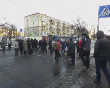 Главное за день: дорожный бунт в Киеве и захват заложников под Харьковом