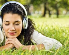 Вчені пояснили, як музика та звуки природи впливають на здоров’я: “ефект забезпечений”