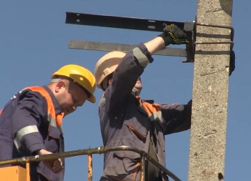 Графіки відключення світла у Полтавській області на 8 квітня