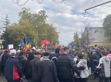 "Можливість оточити Україну": росіяни працюють над поваленням влади Молдови, почалися проплачені мітинги