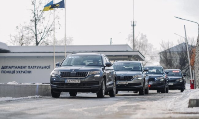 На українських дорогах з'явились «фантомні» патрулі: в МВС розкрили деталі