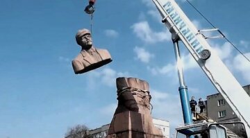 Активисты положили глаз на три памятника Ленину в Харьковской области: "до сих пор остаются..."