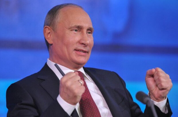 путин довольный