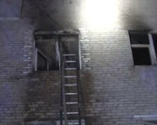 Масштабна пожежа охопила багатоповерхівку у Львові: у квартирах опинилися діти
