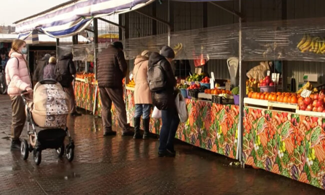 Дніпрянам показали, що можна купити на мінімальну пенсію: яких проблем чекати від нового закону