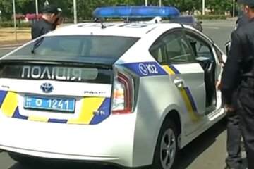 Під Києвом зникла молода дівчина, фото і прикмети: "вийшла з роботи і..."