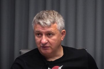 Юрий Романенко