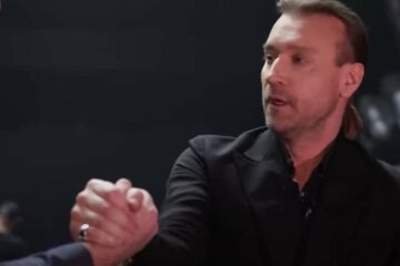 Винник несподівано поступився своїм кріслом на "Голосі країни", гримить скандал: "Швидко перевзувся"