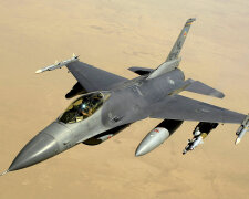 Истребитель F16