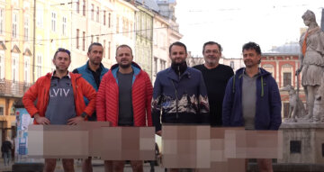 "Вы оставили нас без штанов": измученные карантином украинцы показали власти свое мнение, неприличные кадры