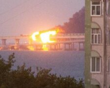 За вибухом Кримського мосту можуть стояти не українські сили: з'явилося роз'яснення "помсти путіну"