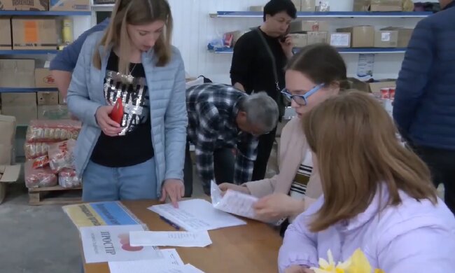 Безкоштовні продукти для ВПО у Миколаєві