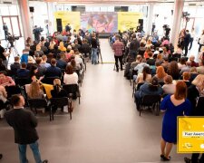 Фонд Ріната Ахметова відкрив найбільший в Україні архів історій мирних жителів Донбасу