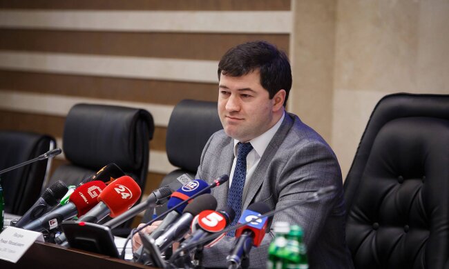 Насиров