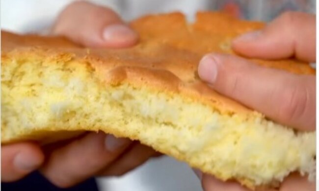 Мягче любых булочек: "Мастер Шеф" Ярославский дал рецепт изумительного бисквита, тает во рту