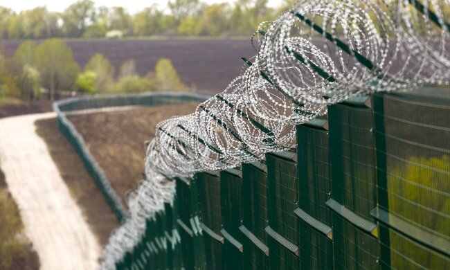 граница стена