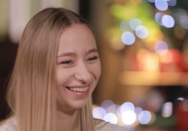 Молода дружина Віктора Павліка показала, куди поїхала з тримісячним сином без чоловіка: