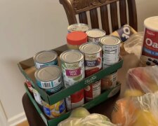 Безкоштовні продукти для ВПО та пенсіонерів в Одесі