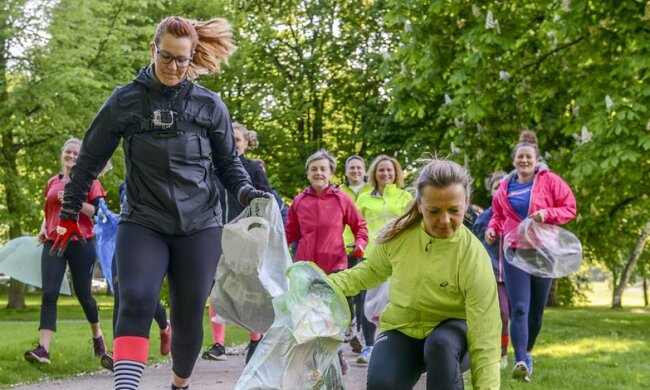 Спорт, мусор, тренд