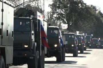 Российские танки заметили в жилых районах Луганщины, количество поражает: что происходит на Донбассе