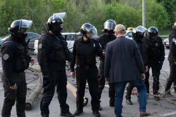 Любитель СССР устроил дерзкую провокацию на 1 мая и пострадал:  кадры