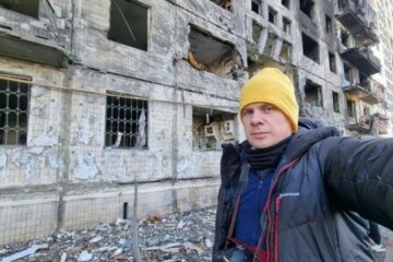 Дмитрий Комаров