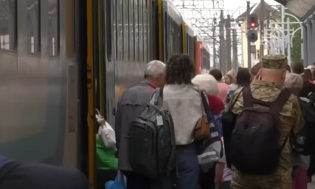 Новый график движения поездов в Днепропетровской области: