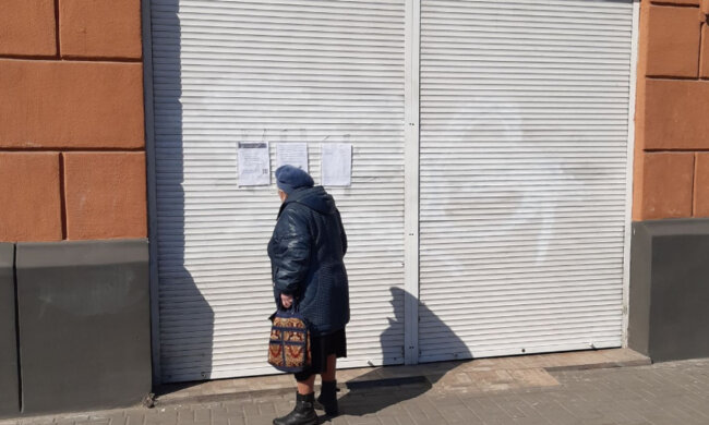 По всьому Дніпру масово закриваються магазини на час карантину: які залишаться відкритими