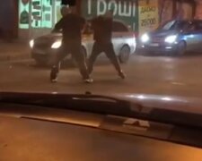 "Настучал по голове за 7 гривен": в Одессе маршрутчик подрался с пассажиром на дороге, видео