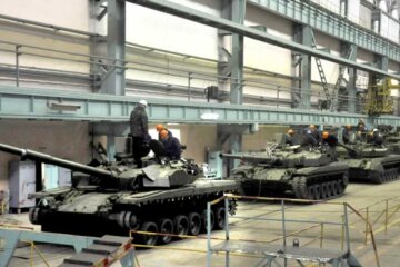 Спливли подробиці скандалу з “Укроборонпромом”: “Не просто продає мотлох з Росії …”