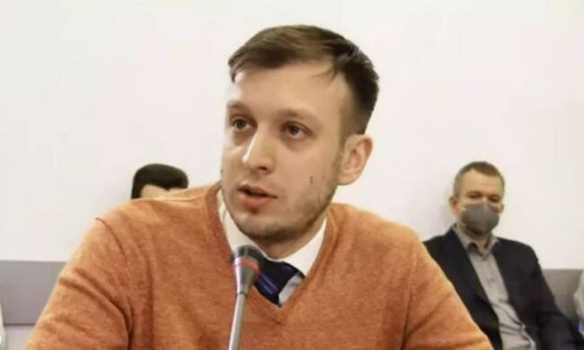 Олексій Комаров пояснив, чи має значення спосіб ухвалення конституції