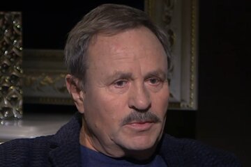 Быстряков унизил украинских защитников, выдумав постыдную байку: "Прорезали в сцене дырку, чтобы..."