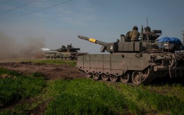 Влаштовують свій військовий "парад": бійці ЗСУ показали Серйозний "улов" у вигляді трофейних танків окупантів