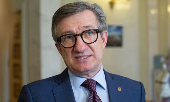 Тарута: Представители шоу-бизнеса не смогут вытащить экономику Украины из состояния комы