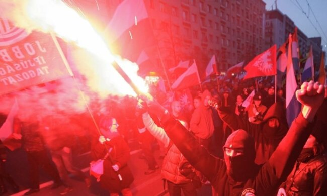 Польша националисты марш
