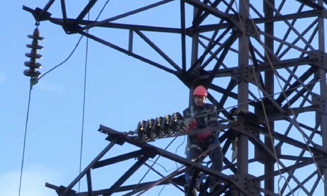 Графіки відключення світла в Дніпропетровській області на 11 грудня