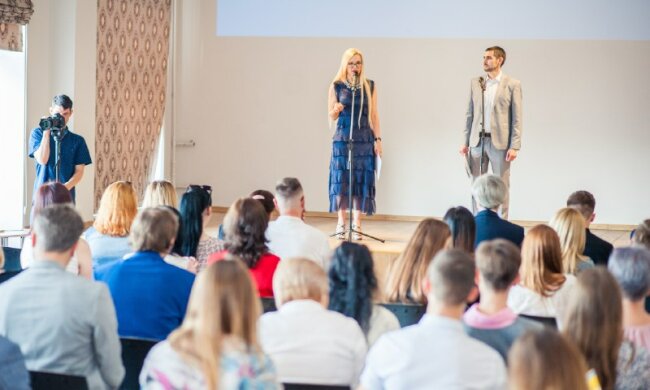 497e2dc3-02fd-4a8d-992e-cea18cd4ab08