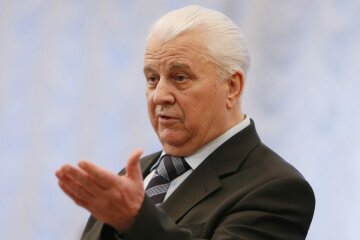 Екс-президент зробив скандальну заяву про Донбас: “інша країна”