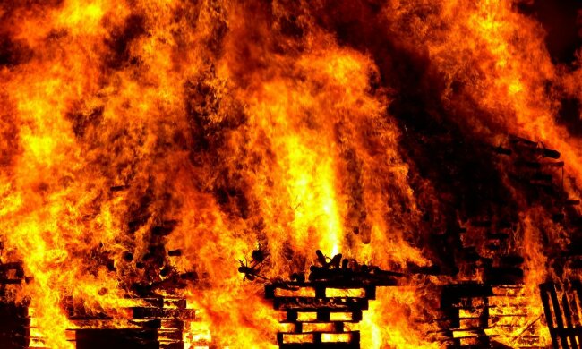 поджег пожар огонь